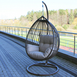 Hanging chair "cocoon" Samui made of rattan Outdoor. Brown