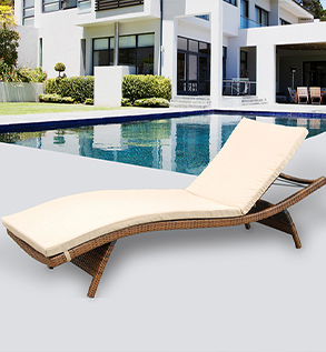 Sunloungers and armchairs